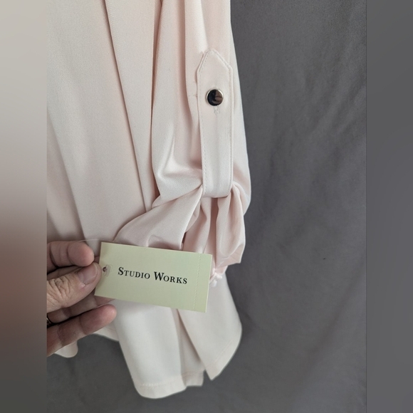 Studio Works NWT size 1X light pink blouse with rhinestones - Picture 7 of 13